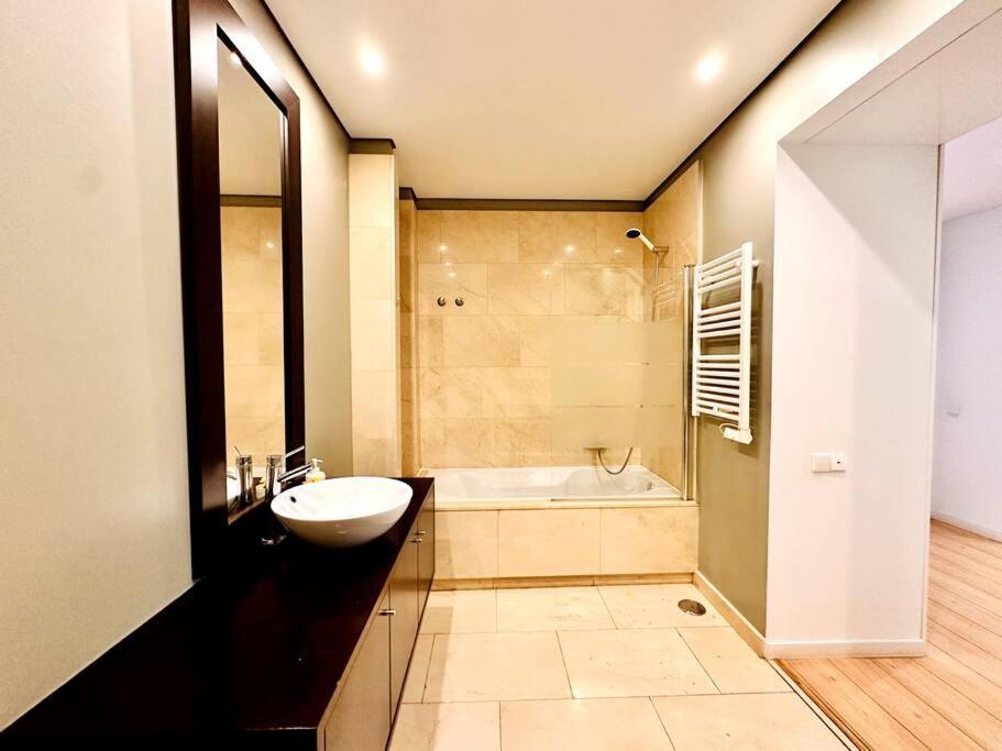 Lucky Alameda Apartment Лиссабон Экстерьер фото